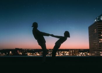 Light and Lovely: 7 Dinner Dates Ideas for a Memorable Date