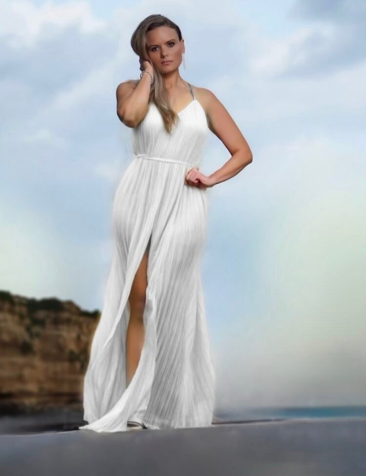 “Kelly’s Venom: The Voice Amplifying the Rock and Metal Scene”